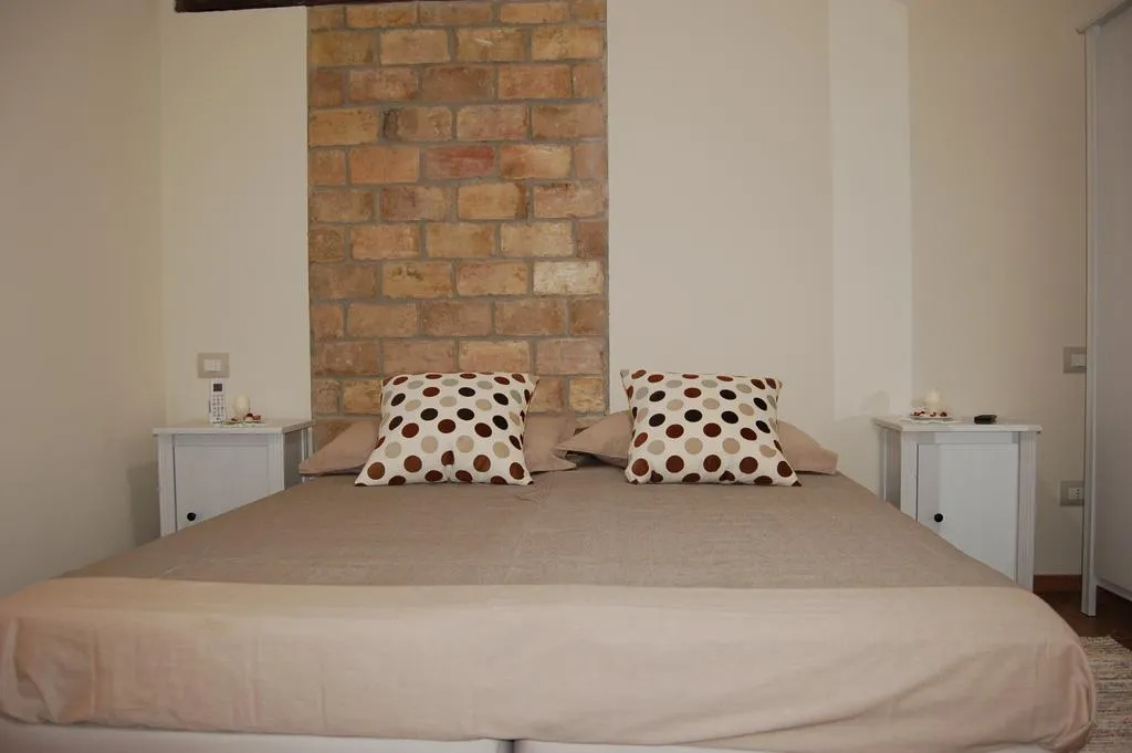 Camera Matrimoniale/Doppia - immagine 1